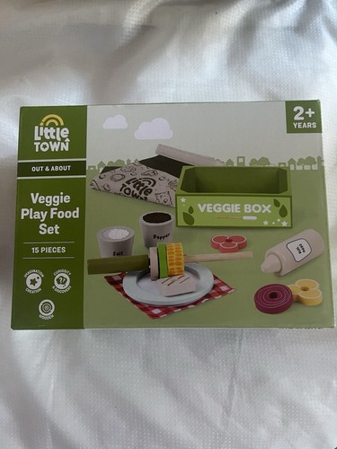Aldi little town - wooden, bbq